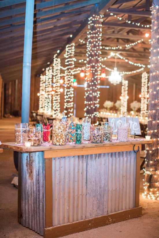 how-to-have-a-glam-desert-wedding