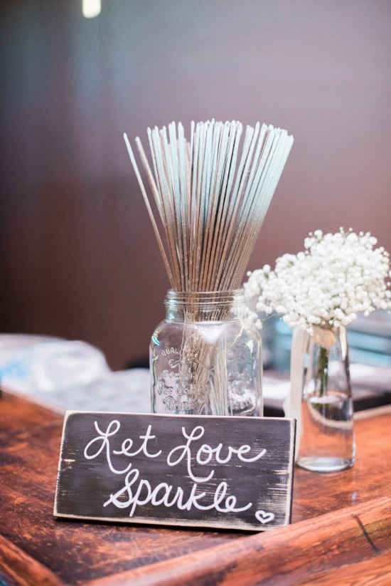 how-to-have-a-glam-desert-wedding