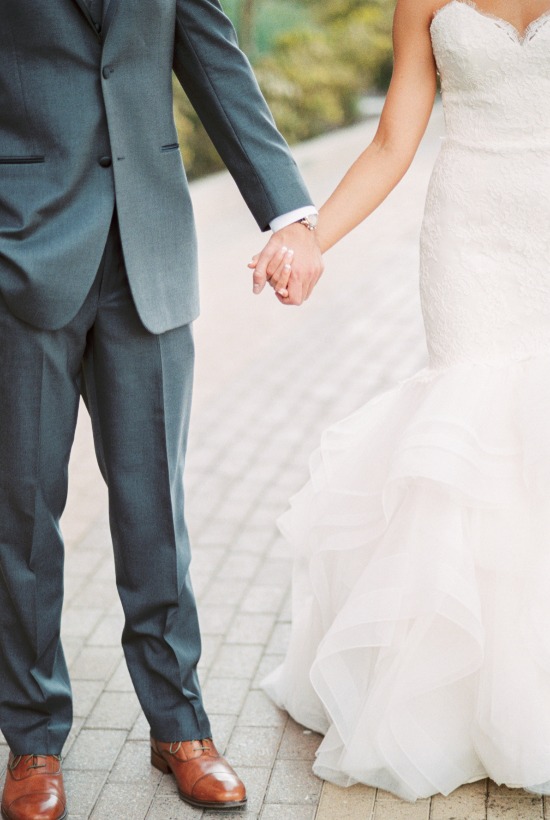 how-to-have-a-glam-desert-wedding