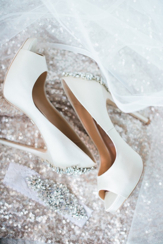how-to-have-a-glam-desert-wedding