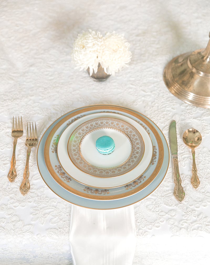 ivory-and-teal-french-wedding-ideas-08