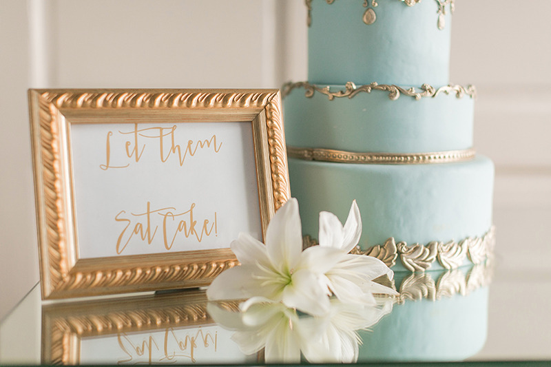 ivory-and-teal-french-wedding-ideas-10