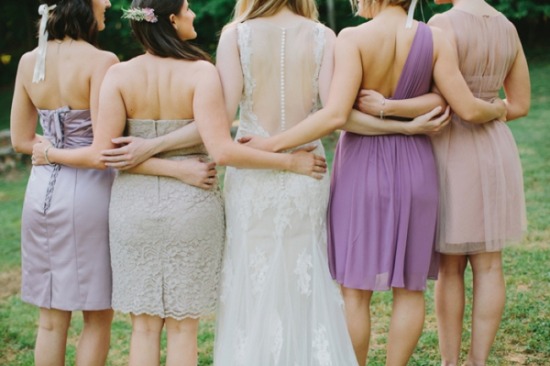 laid-back-purple-and-white-wedding