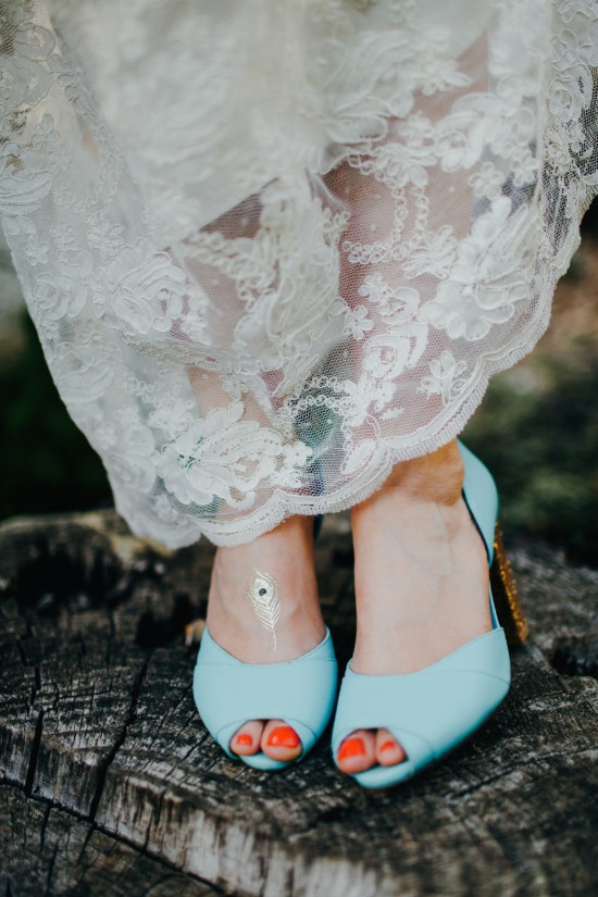 pink-and-green-modern-indie-wedding
