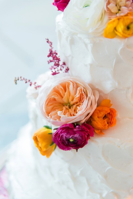 pops-of-pink-vineyard-wedding