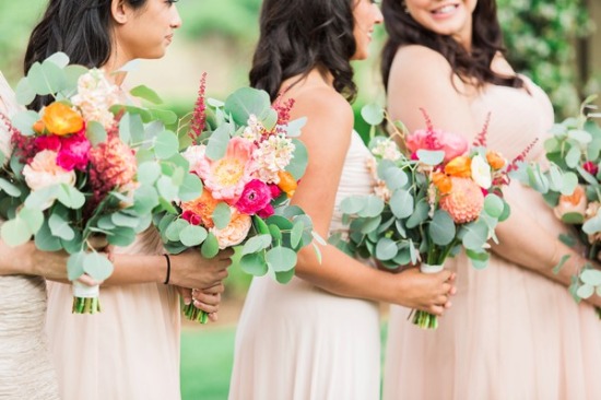 pops-of-pink-vineyard-wedding