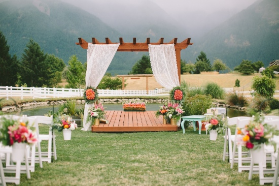 pretty-pink-ranch-wedding