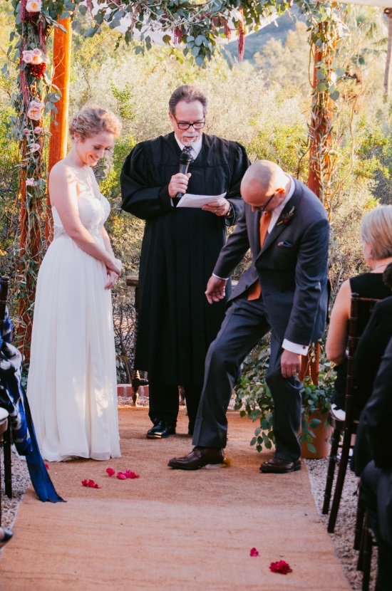rustic-backyard-garden-wedding