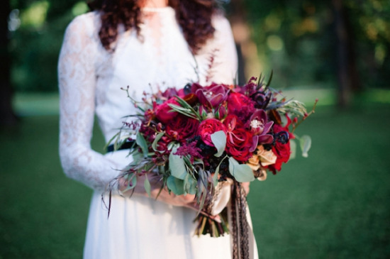 scandinavian-red-and-black-rustic