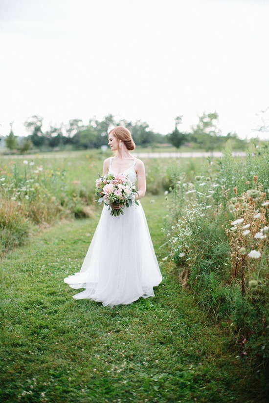 simple-and-elegant-blush-wedding