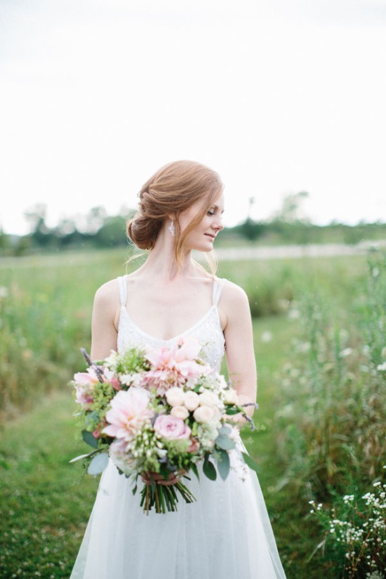 simple-and-elegant-blush-wedding