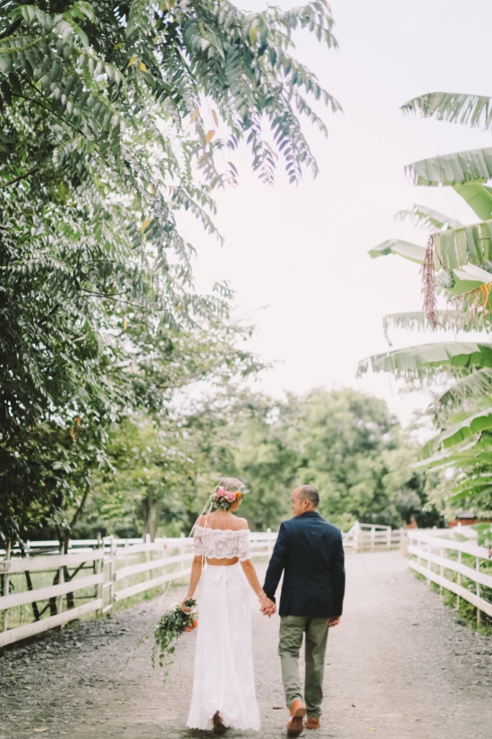 tropical-boho-chic-hawaiian-wedding