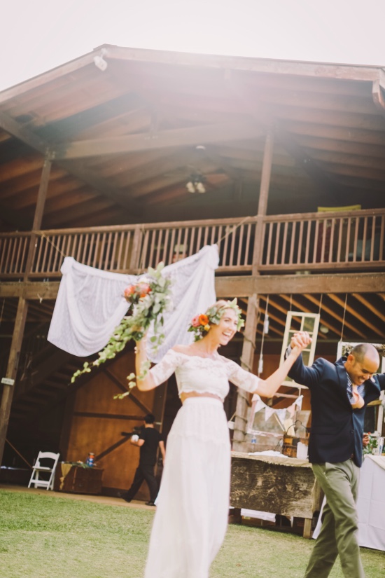 tropical-boho-chic-hawaiian-wedding