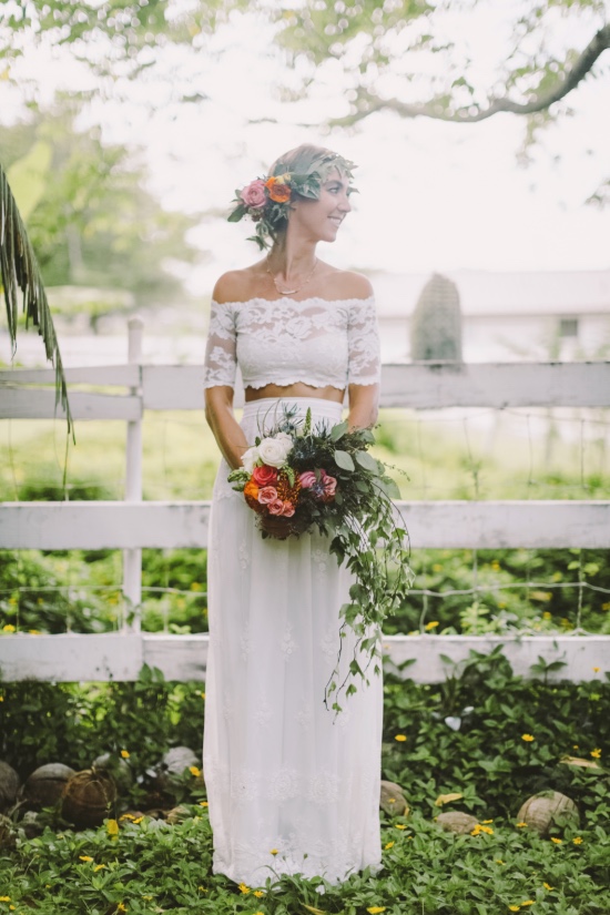 tropical-boho-chic-hawaiian-wedding