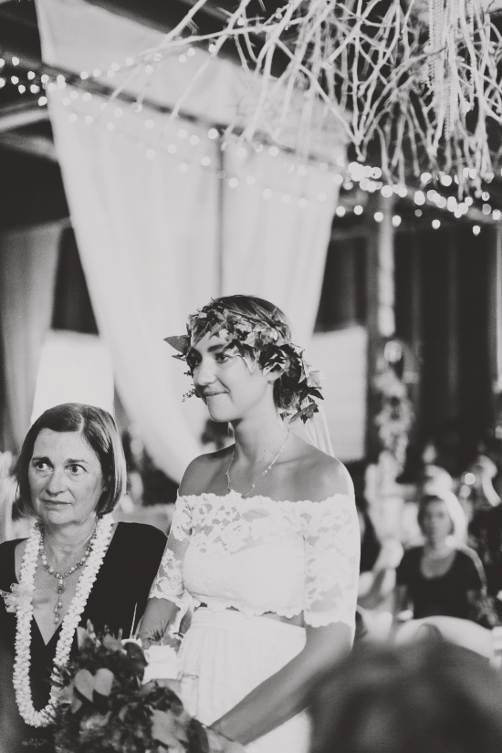tropical-boho-chic-hawaiian-wedding