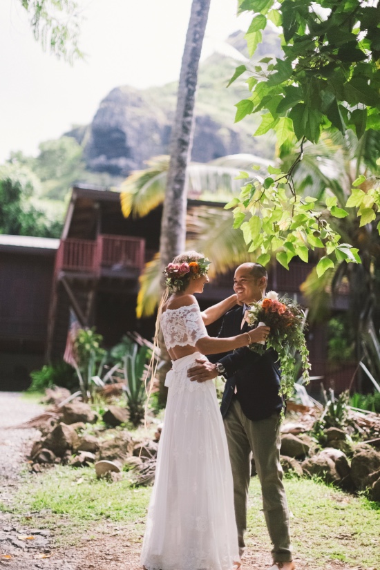 tropical-boho-chic-hawaiian-wedding