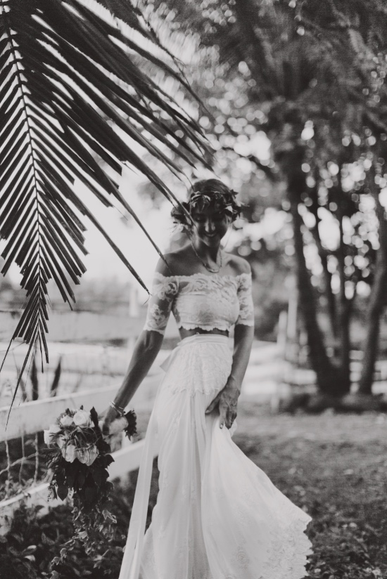 tropical-boho-chic-hawaiian-wedding
