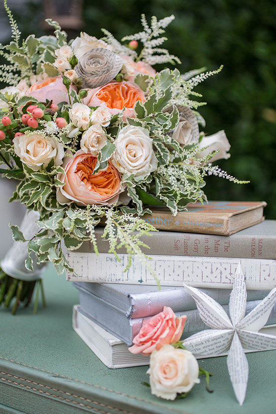 vintage-book-inspired-wedding-ideas