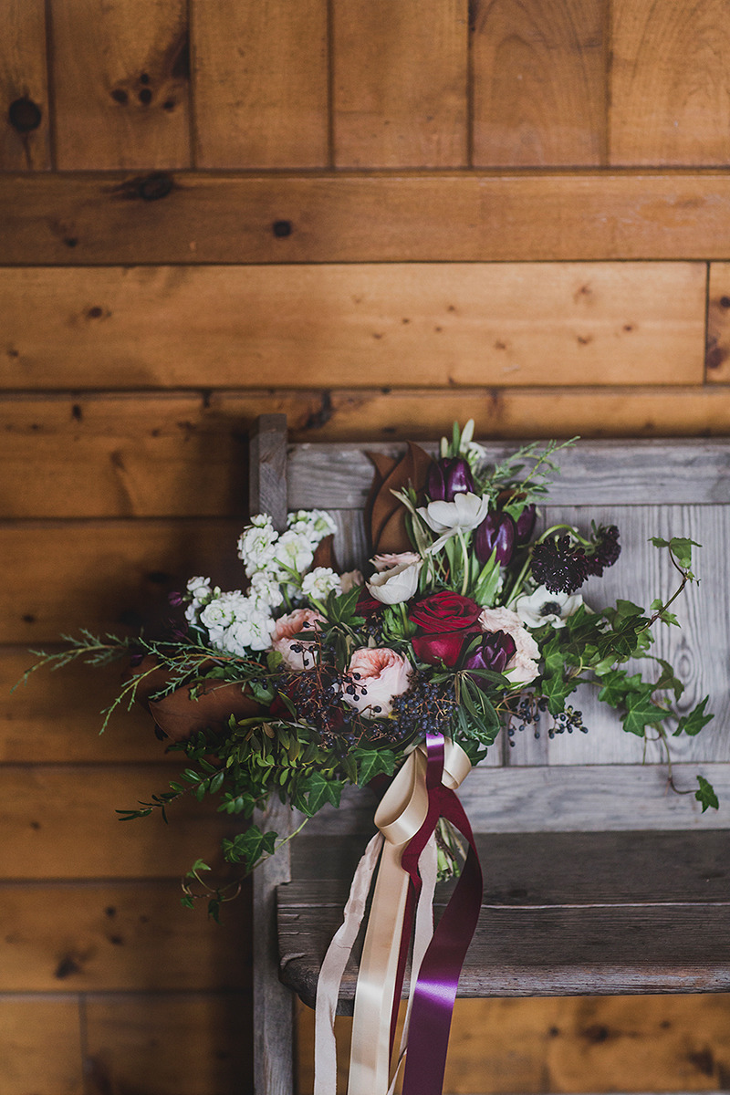 winter-barn-wedding-tips13