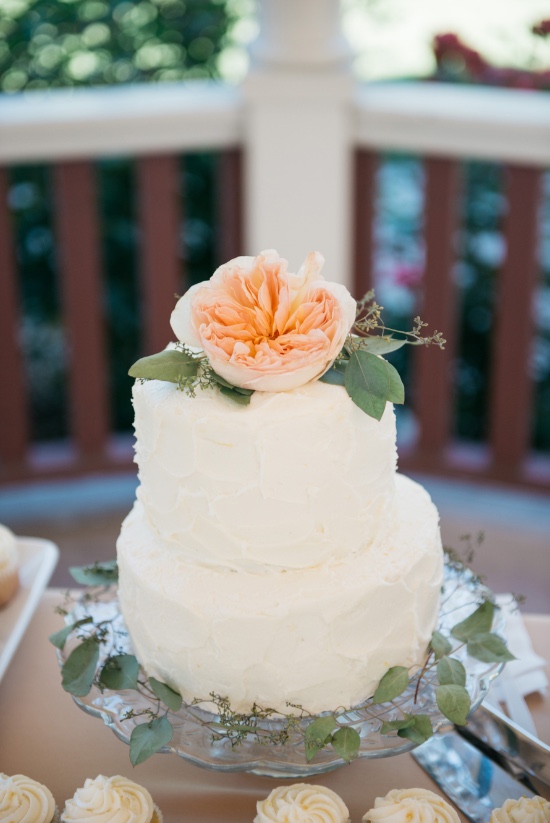 wooden-sign-mint-and-peach-wedding