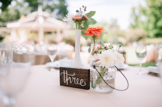 wooden-sign-mint-and-peach-wedding