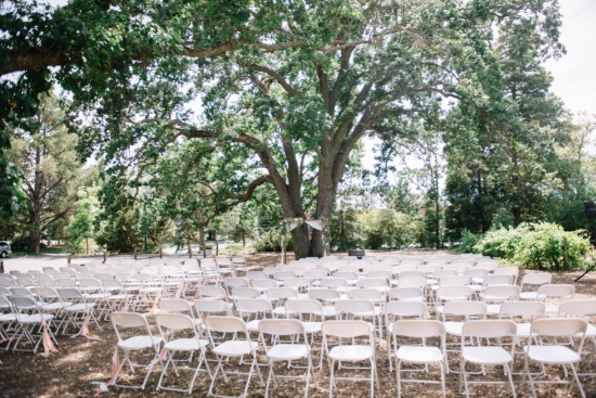wooden-sign-mint-and-peach-wedding