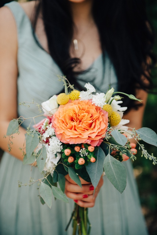 wooden-sign-mint-and-peach-wedding