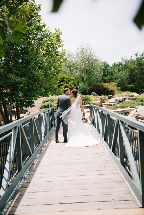 wooden-sign-mint-and-peach-wedding