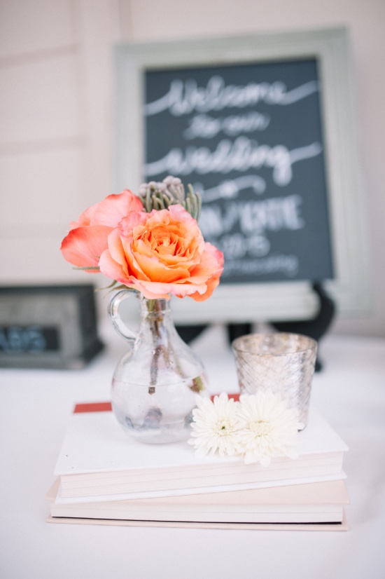 wooden-sign-mint-and-peach-wedding