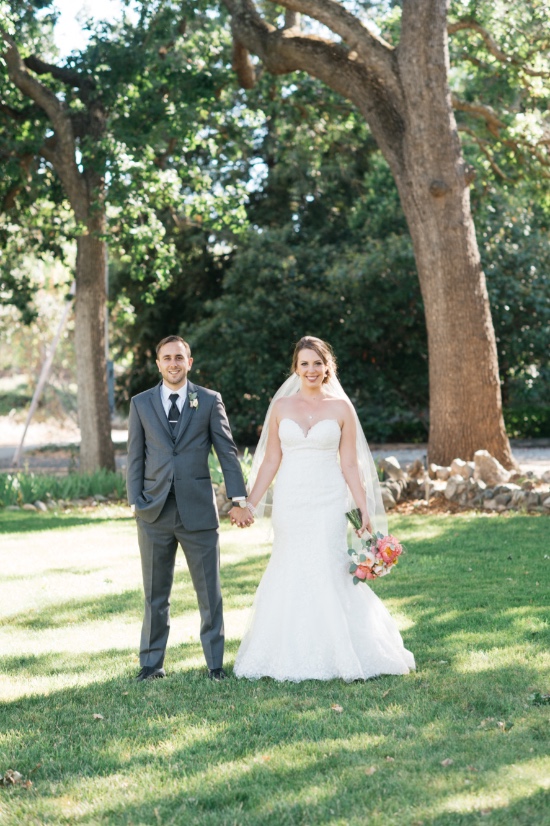wooden-sign-mint-and-peach-wedding