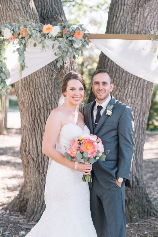 wooden-sign-mint-and-peach-wedding