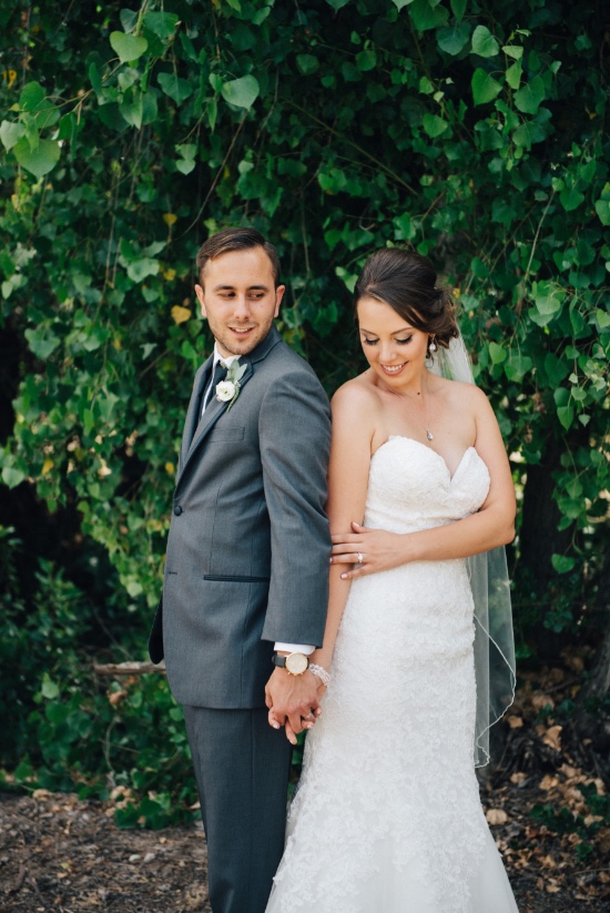 wooden-sign-mint-and-peach-wedding