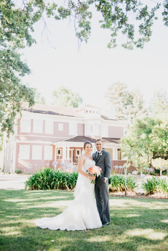 wooden-sign-mint-and-peach-wedding