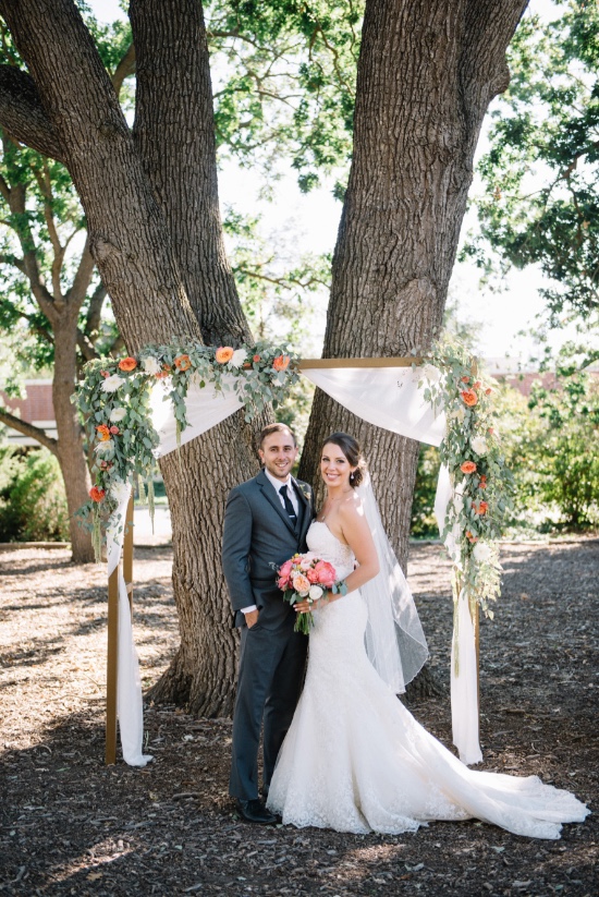 wooden-sign-mint-and-peach-wedding