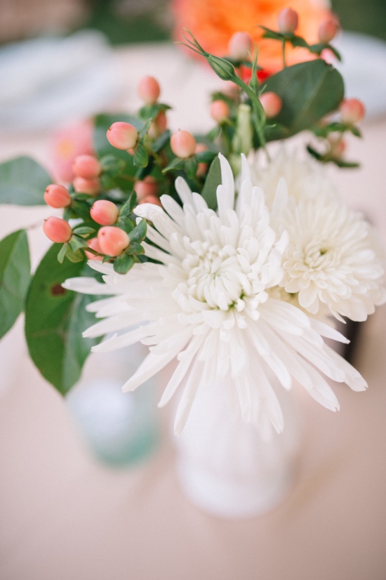 wooden-sign-mint-and-peach-wedding