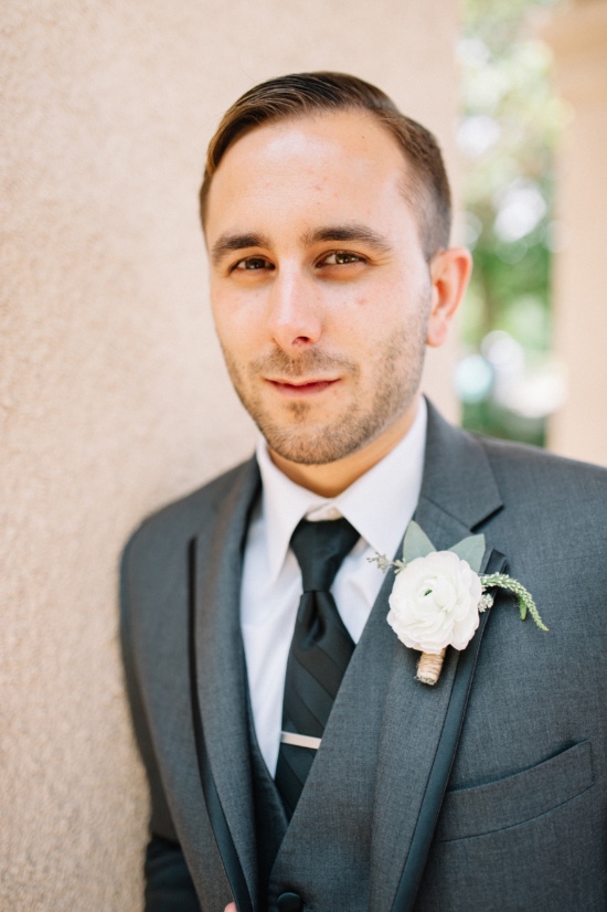 wooden-sign-mint-and-peach-wedding