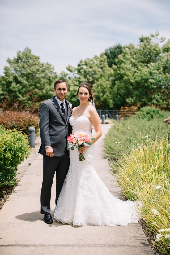 wooden-sign-mint-and-peach-wedding