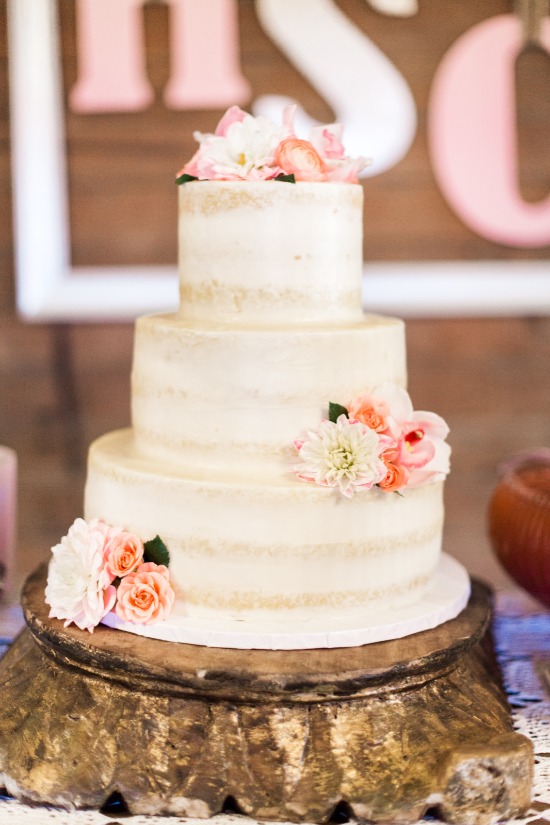 beautiful-be-yourself-barn-wedding