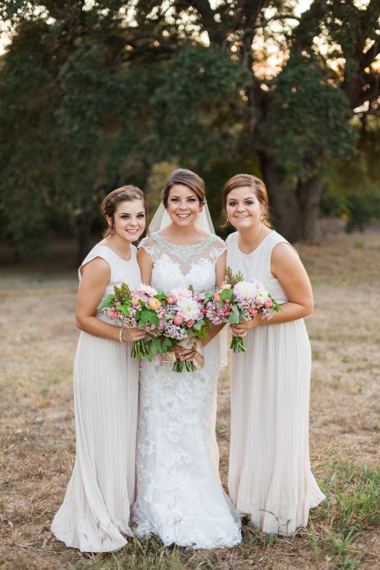 beautiful-be-yourself-barn-wedding