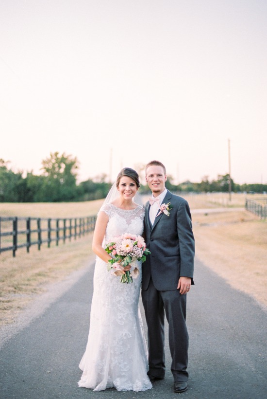 beautiful-be-yourself-barn-wedding