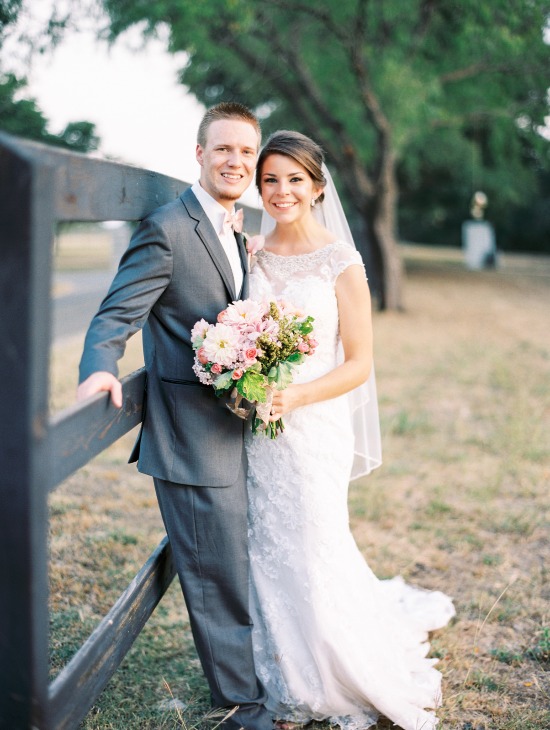 beautiful-be-yourself-barn-wedding
