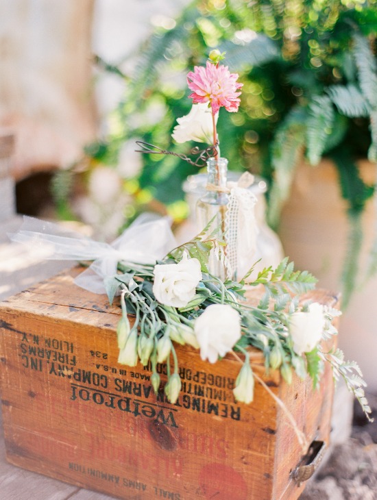 beautiful-be-yourself-barn-wedding