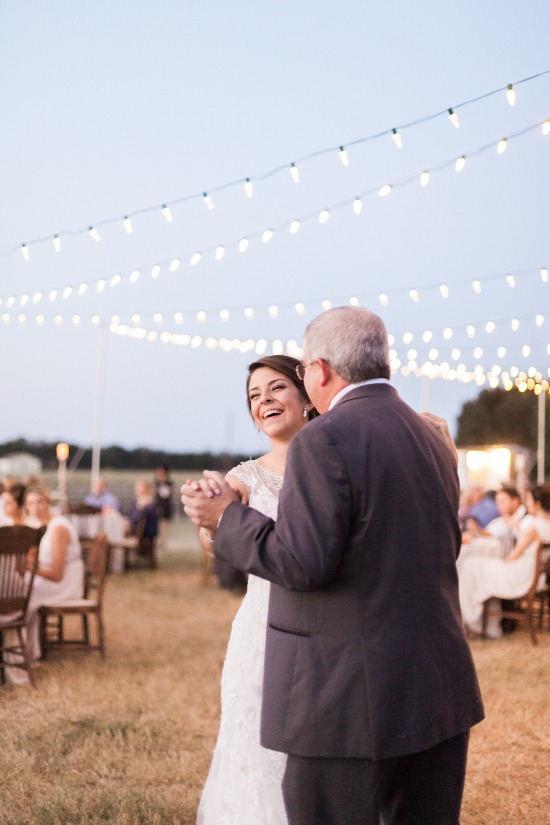 beautiful-be-yourself-barn-wedding