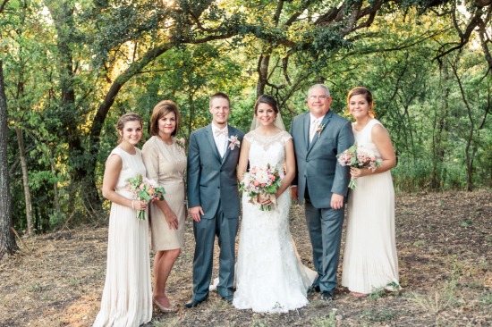 beautiful-be-yourself-barn-wedding
