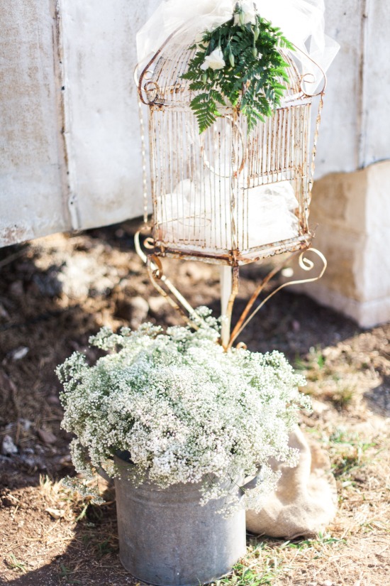 beautiful-be-yourself-barn-wedding