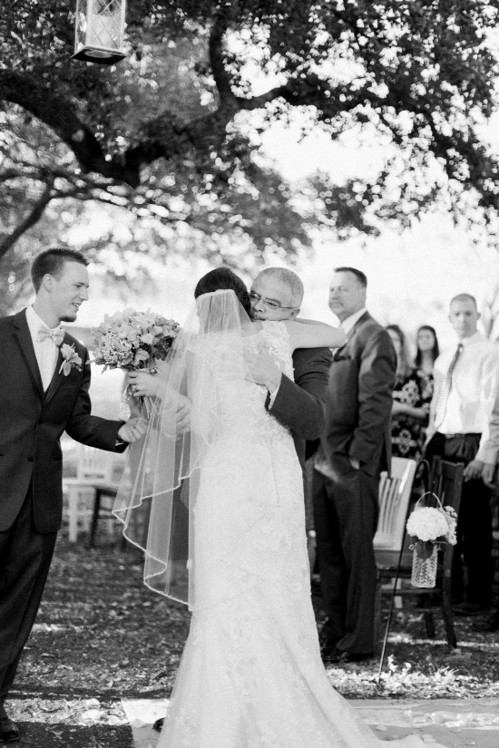 beautiful-be-yourself-barn-wedding