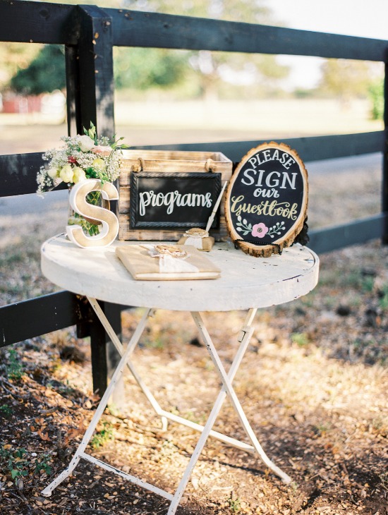 beautiful-be-yourself-barn-wedding