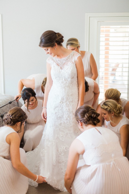beautiful-be-yourself-barn-wedding