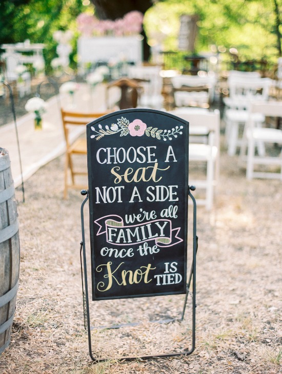 beautiful-be-yourself-barn-wedding