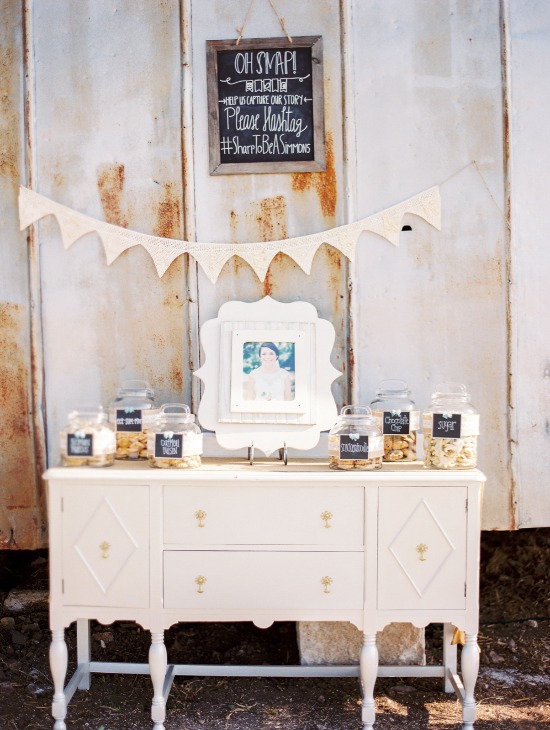 beautiful-be-yourself-barn-wedding